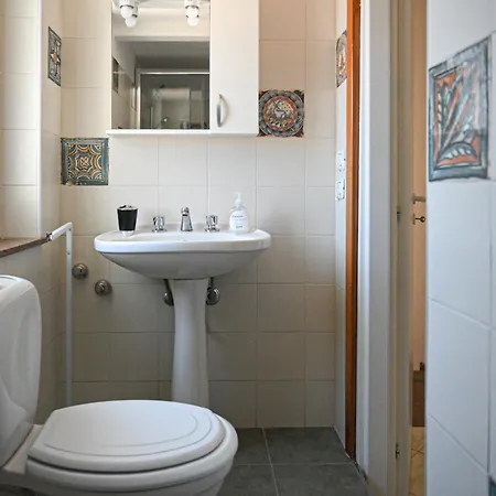 Carlotta Con Piscina Lido di Noto