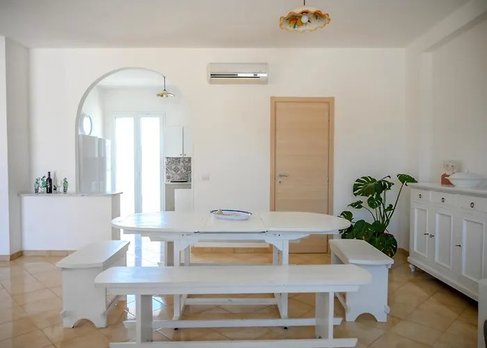 Carlotta Con Piscina Villa